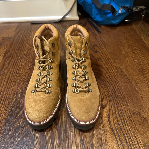 Madewell Citywalk Lugsole Hiker Boot - Picture 6 of 9